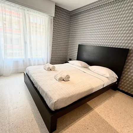 Hyper Center - 4 People - Close To Shops And Beaches בית נופש *
