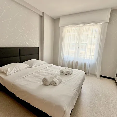 Hyper Center - 4 People - Close To Shops And Beaches Nyaraló *